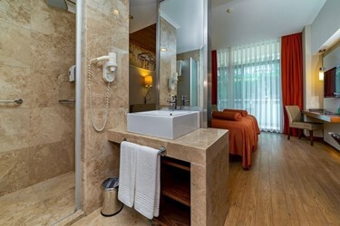 Elite Pool Room
