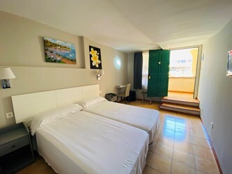 Twin / Double Economy Room