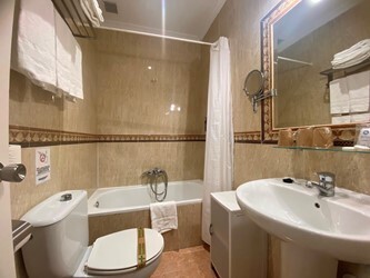 Twin / Double Economy Room