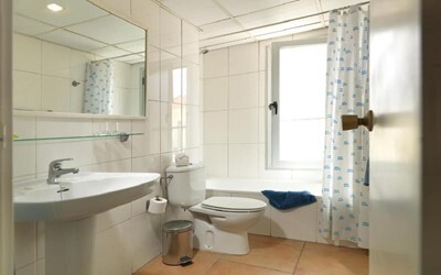 Apartment 2 Bedrooms, With Balcony
