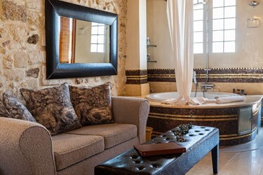 Penthouse Suite