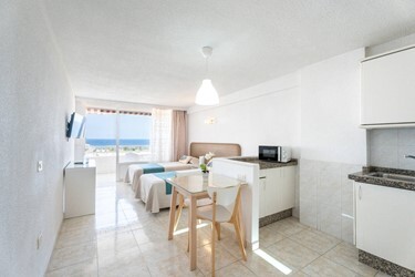 Superior Studio with Sea View 7th floor
