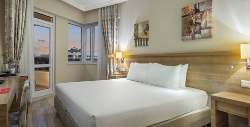 Economy Room