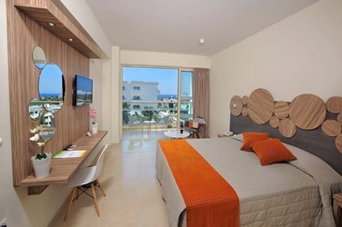 Twin Room Pool View