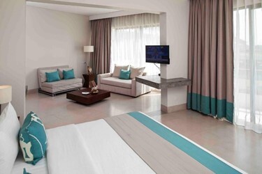 Premium Deluxe Suite