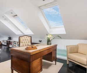 Penthouse Suite with Old Town View
