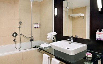 Superior Lakes View Room