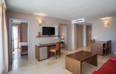 2 Bedroom Suite