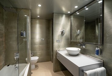 2 Bedroom Suite