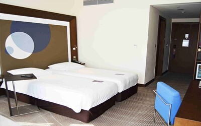 Superior Room with 2 single beds and sofa