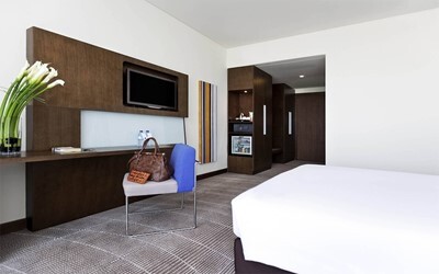 Superior Room with 2 single beds and sofa