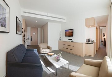 Superior Suite with 1 double bed and sofa