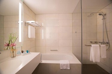 Superior Suite with 1 double bed and sofa
