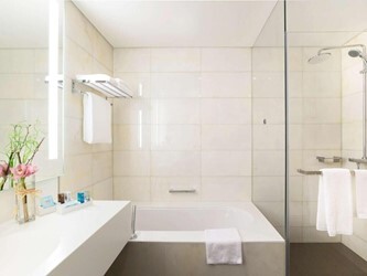 Superior Suite with 1 double bed and sofa