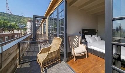 Terrace Queen Room