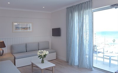 One Bedroom Suite Sea View