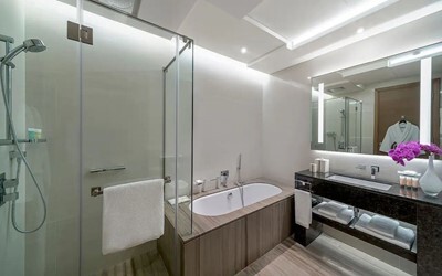 Club Deluxe