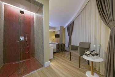 Selection Suite Room