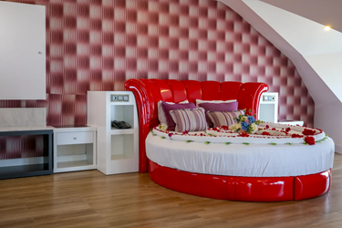 Selection Suite Room