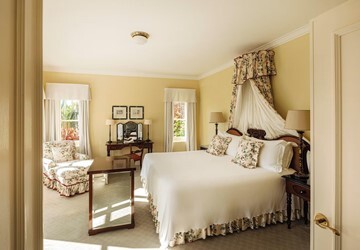 Deluxe Suites