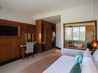 Leaf Deluxe Room