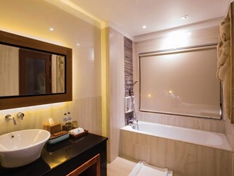 Leaf Deluxe Room