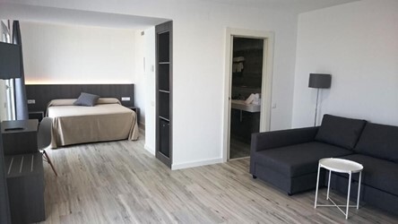 Family Room Deluxe