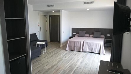 Family Room Deluxe