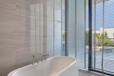 King Junior Suite With Pool & Partial Sea View