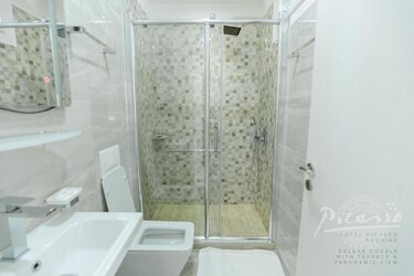Deluxe Double with Terrace