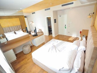 Suite with Sea View