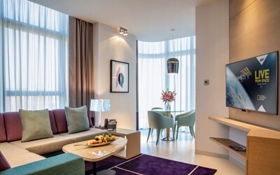 Spacious one bedroom suite
