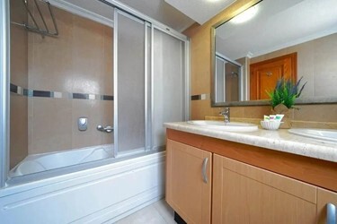 2 Bedroom Apartment Sea View