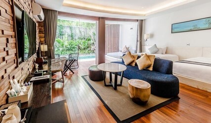 Pool Suite