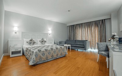 Economy Room