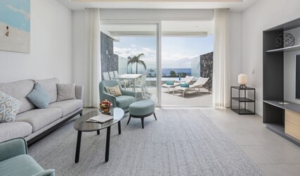 Suite 2 bedrooms, Duplex, Private Pool, Terrace, Villa