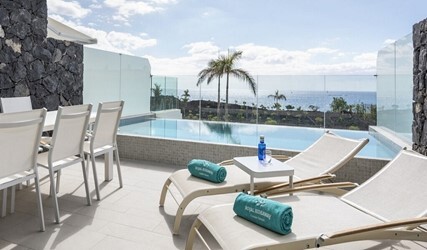 Suite 2 bedrooms, Duplex, Private Pool, Terrace, Villa