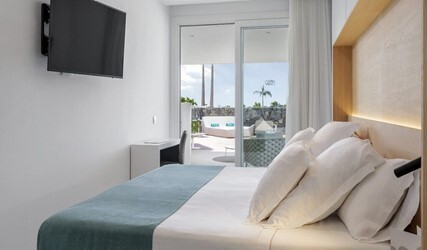 Suite 2 bedrooms, Duplex, Private Pool, Terrace, Villa