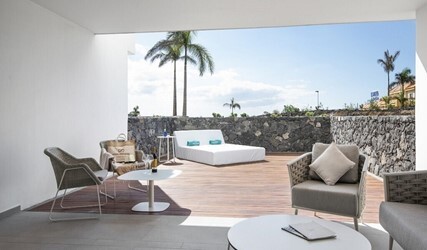 Suite 2 bedrooms, Duplex, Private Pool, Terrace, Villa