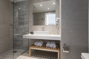 Sharing Pool Suite