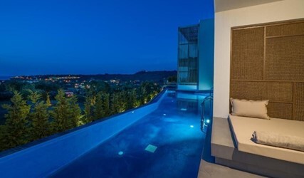 Junior Suite Swim Up