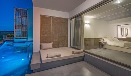 Junior Suite Swim Up