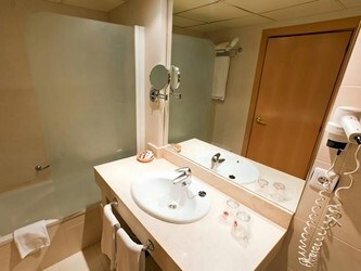 Стандартный двухместный номер с 1 кроватью или 2 отдельными кроватями
