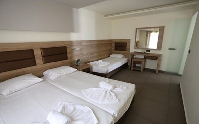 Family Room Open Plan Sharing Pool