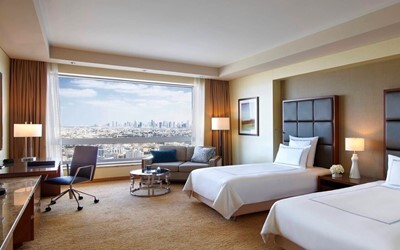 Deluxe Room Twin City View