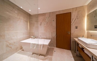 1 Bedroom Jacuzzi