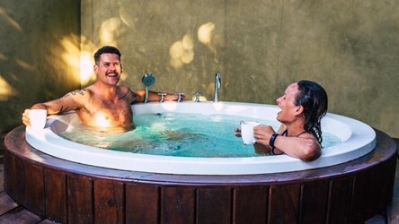 Deluxe With Jacuzzi