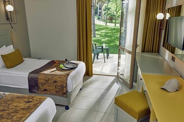 Economy Room