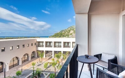 Suite 1 BedRoom Patio Open Plan Suite for 2 Adults Max 1 Child HB