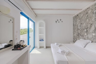Bliss Jacuzzi Twin / Double Room